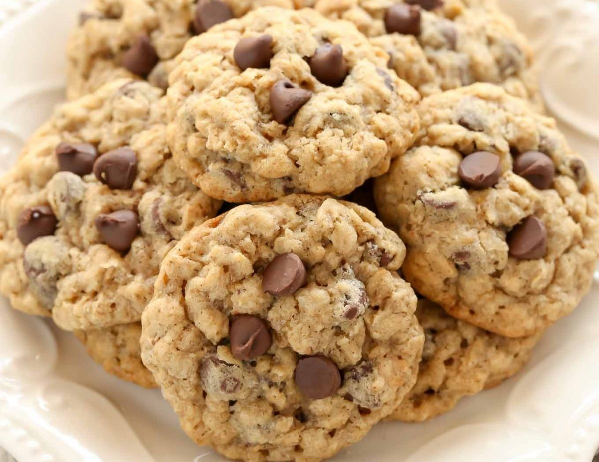 Cookies de Aveia com Gotas de Chocolate